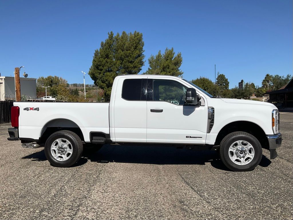 2026 Ford F-250 Super Duty XLT - Photo 7