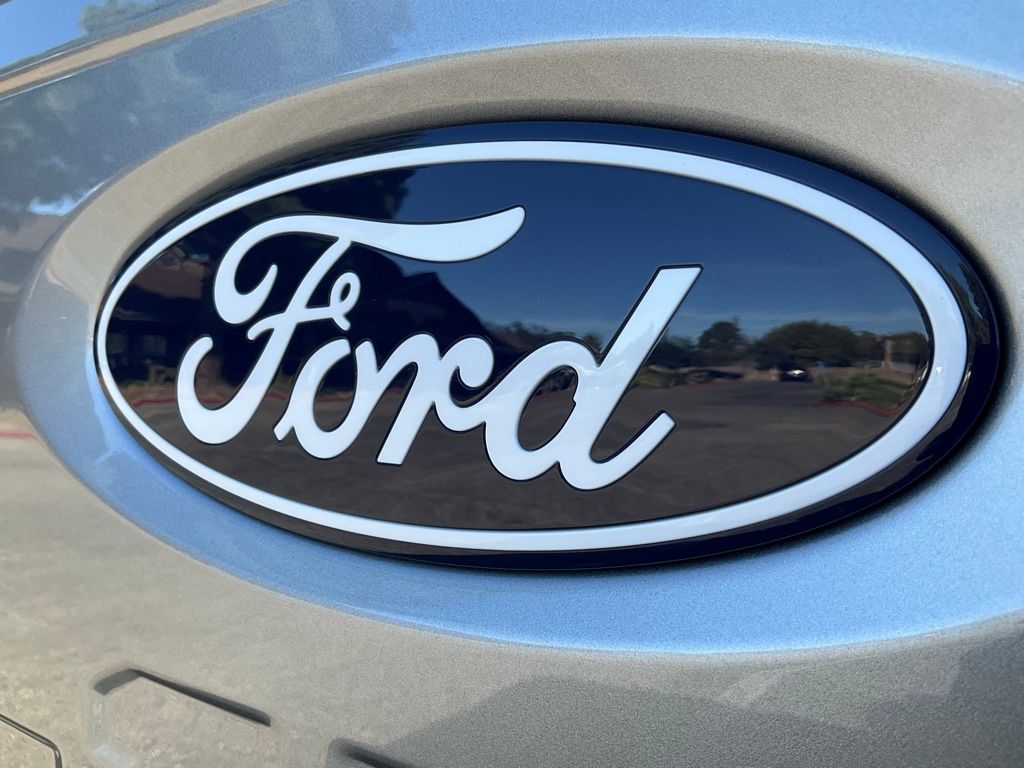 2025 Ford F-150 XLT - Photo 23