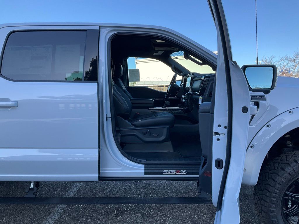 2025 Ford F-150 XLT - Photo 54