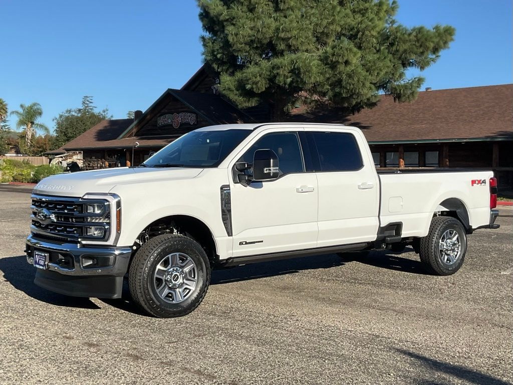 New 2026 Ford Super Duty F-350 Lariat TRUCK