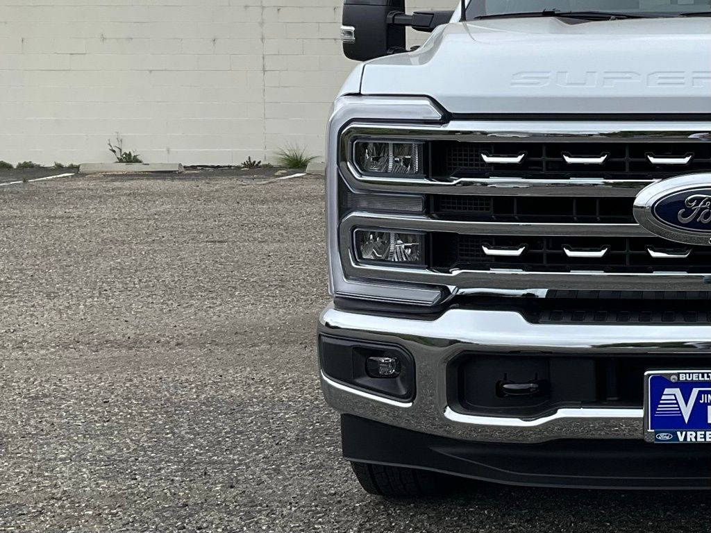 2026 Ford F-350 Super Duty Lariat - Photo 62