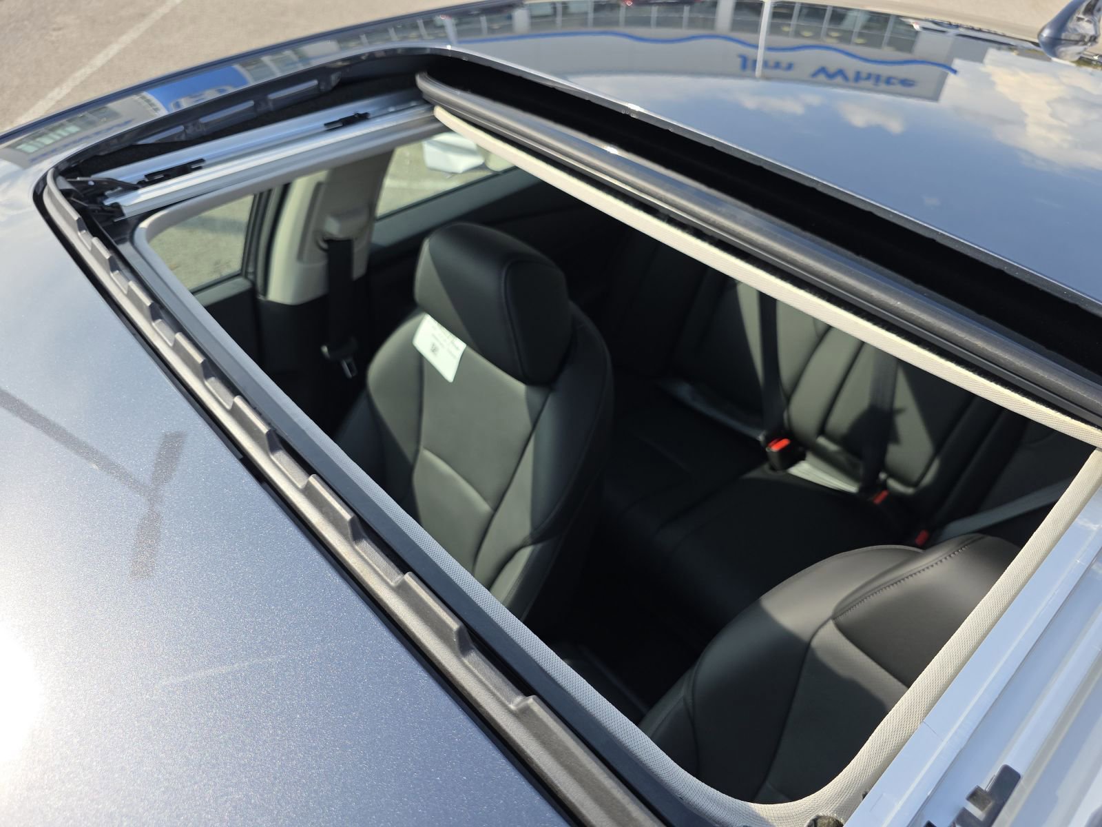 2025 Honda Accord Hybrid Touring photo 2