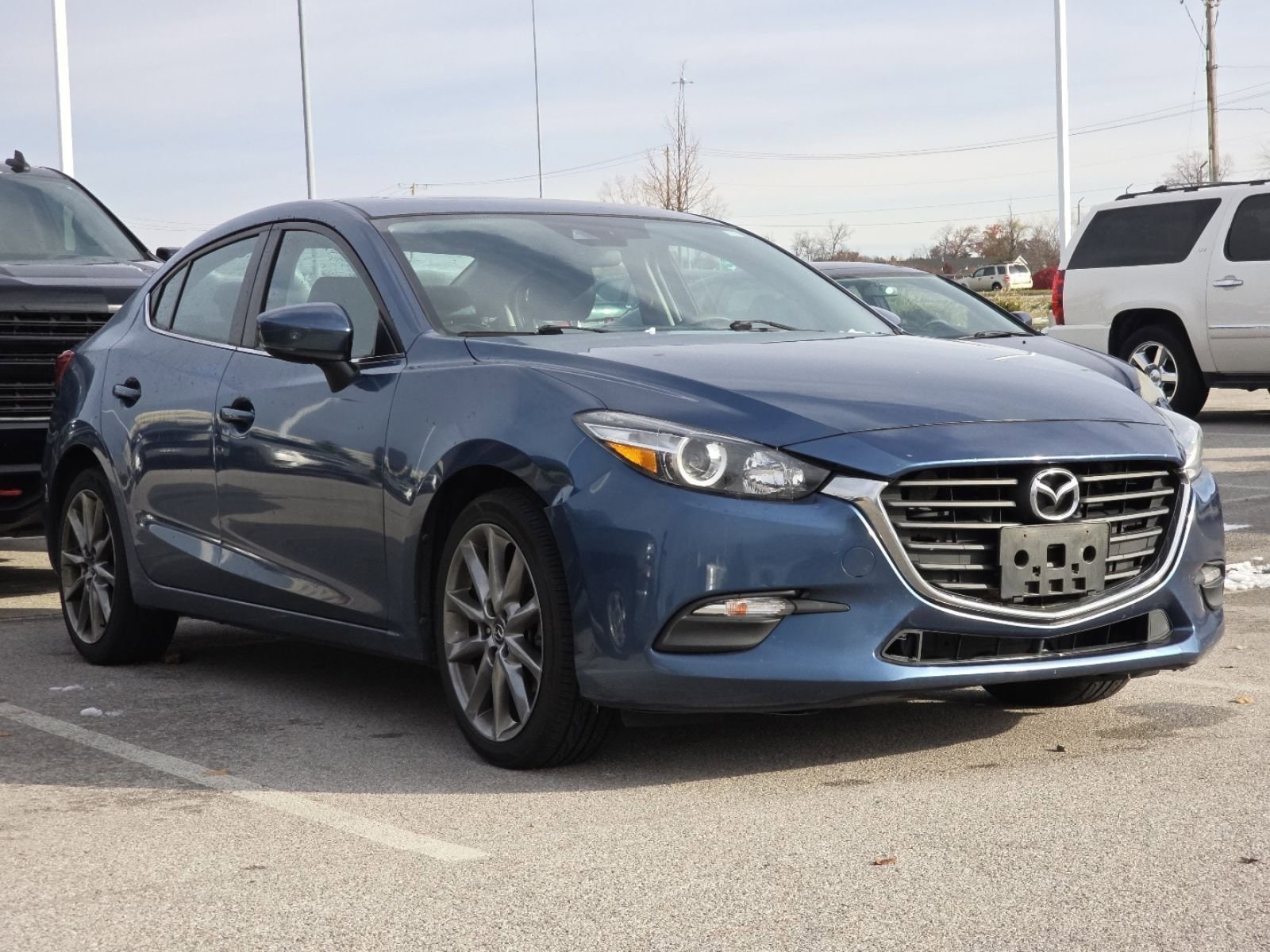 Used 2018 Mazda Mazda3 Touring with VIN 3MZBN1V35JM186147 for sale in Maumee, OH