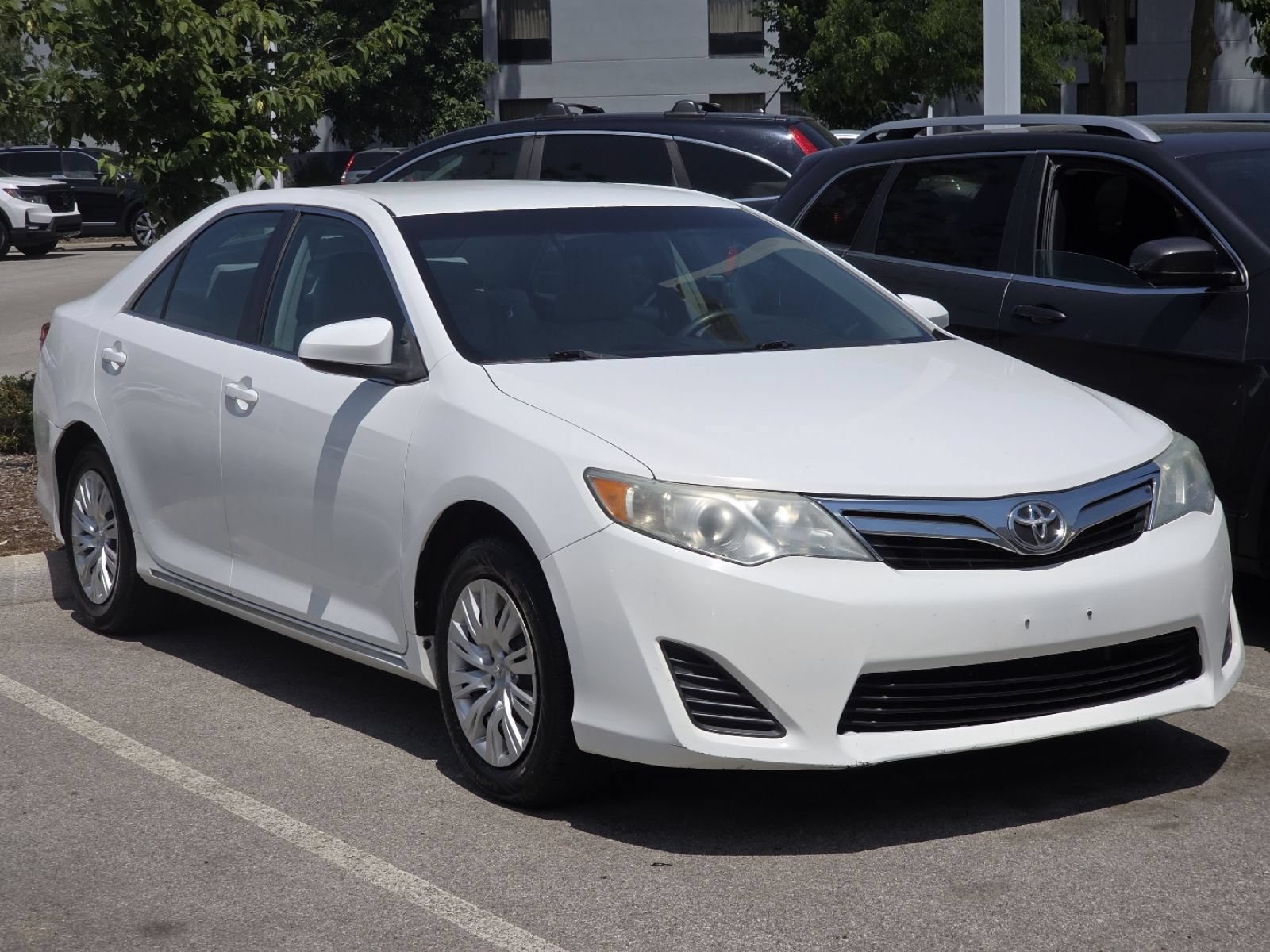 Used 2013 Toyota Camry LE with VIN 4T4BF1FK0DR307433 for sale in Maumee, OH