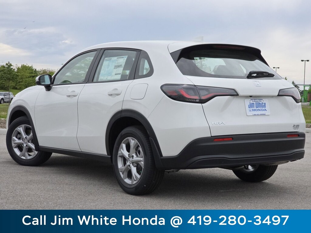 2025 Honda HR-V LX photo 4