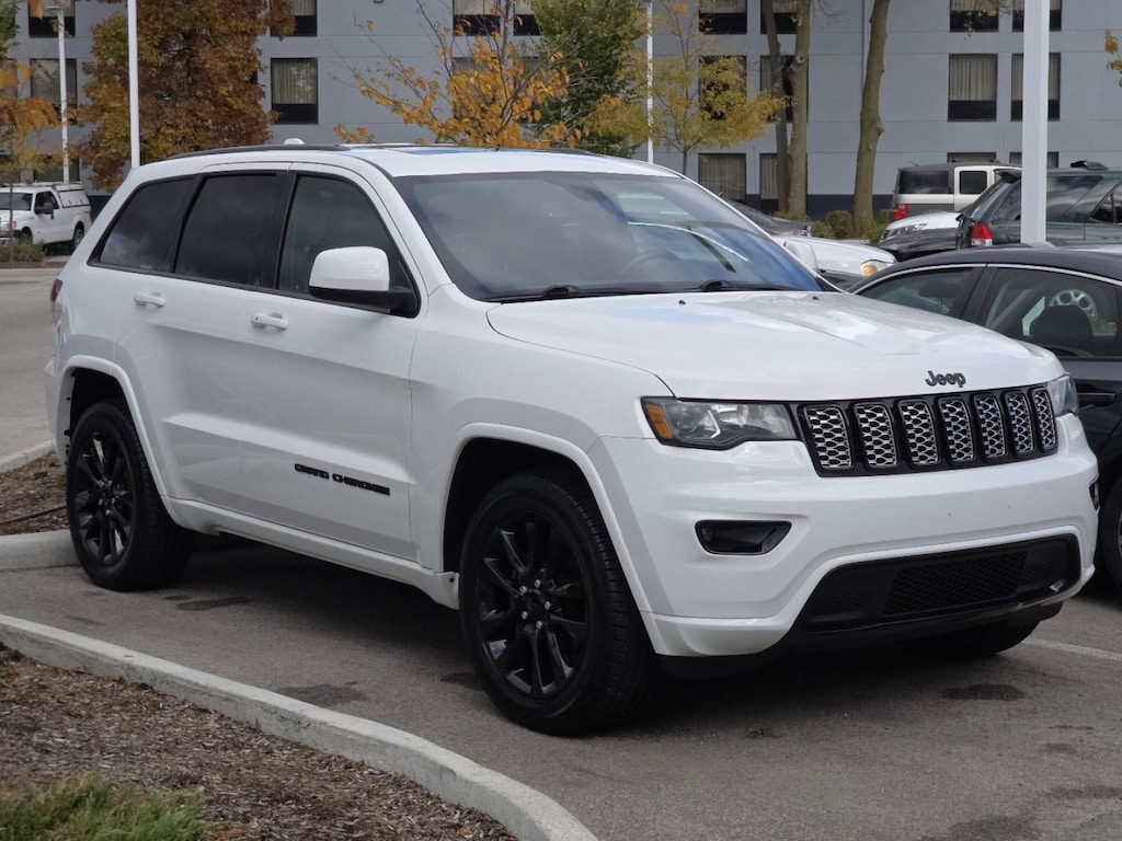 Used 2019 Jeep Grand Cherokee Altitude SUV