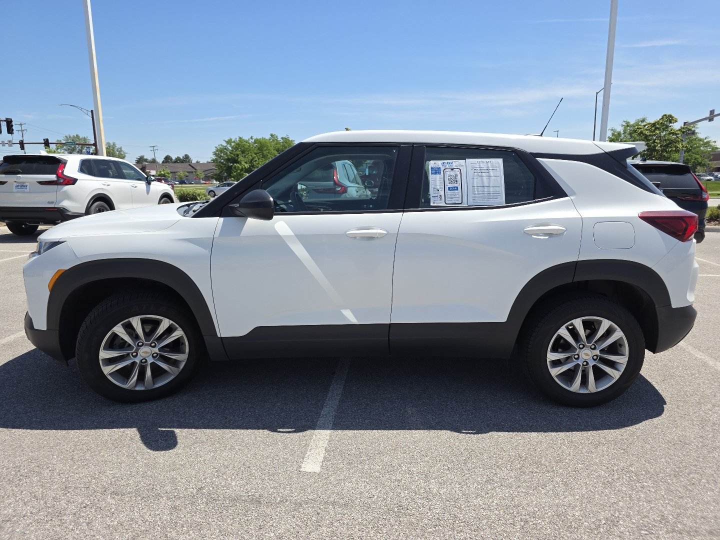 2023 Chevrolet TrailBlazer LS - Photo 12