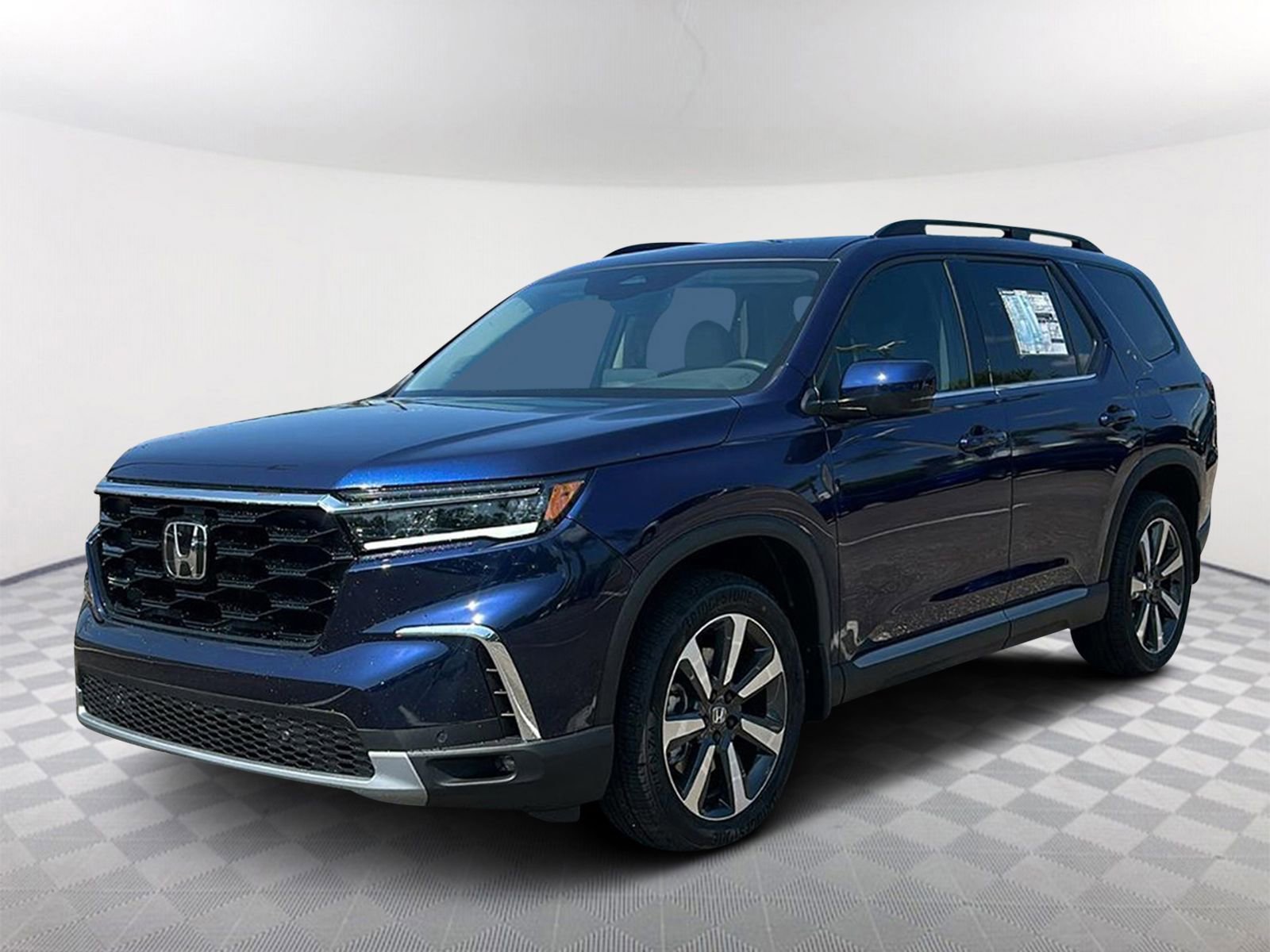 2025 Honda Pilot Touring photo 3