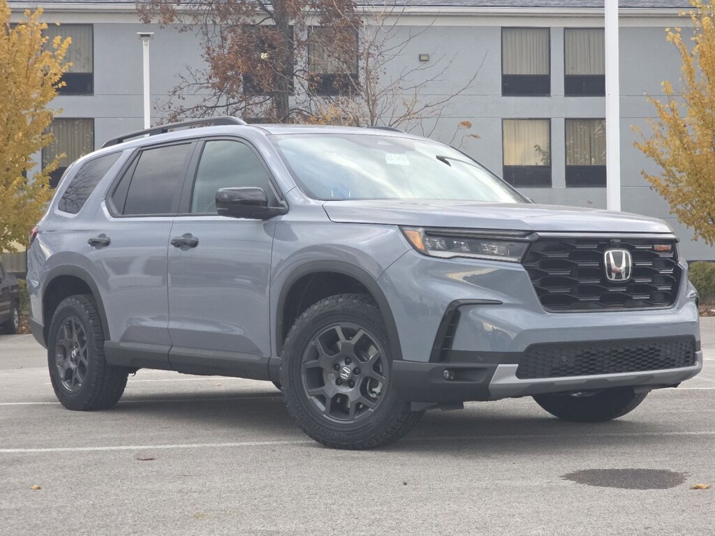 New 2025 Honda Pilot TrailSport SUV