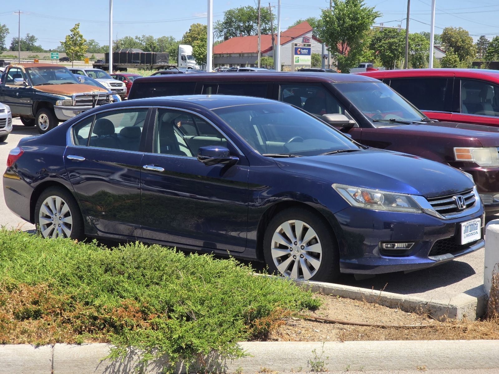 Used 2013 Honda Accord EX-L with VIN 1HGCR2F86DA124707 for sale in Maumee, OH