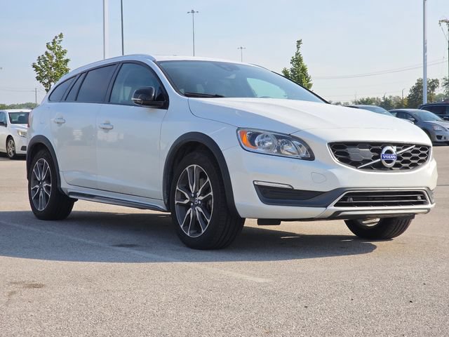 Used 2016 Volvo V60 Base with VIN YV4612HK5G1011909 for sale in Maumee, OH