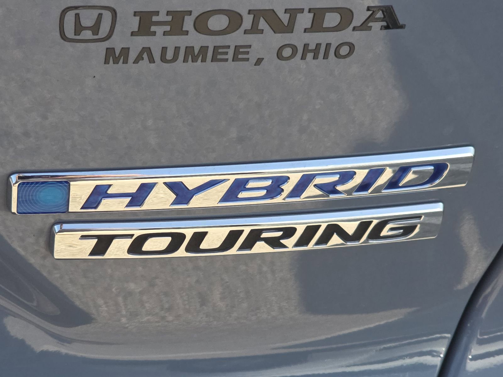 2020 Honda CR-V Hybrid Touring photo 2