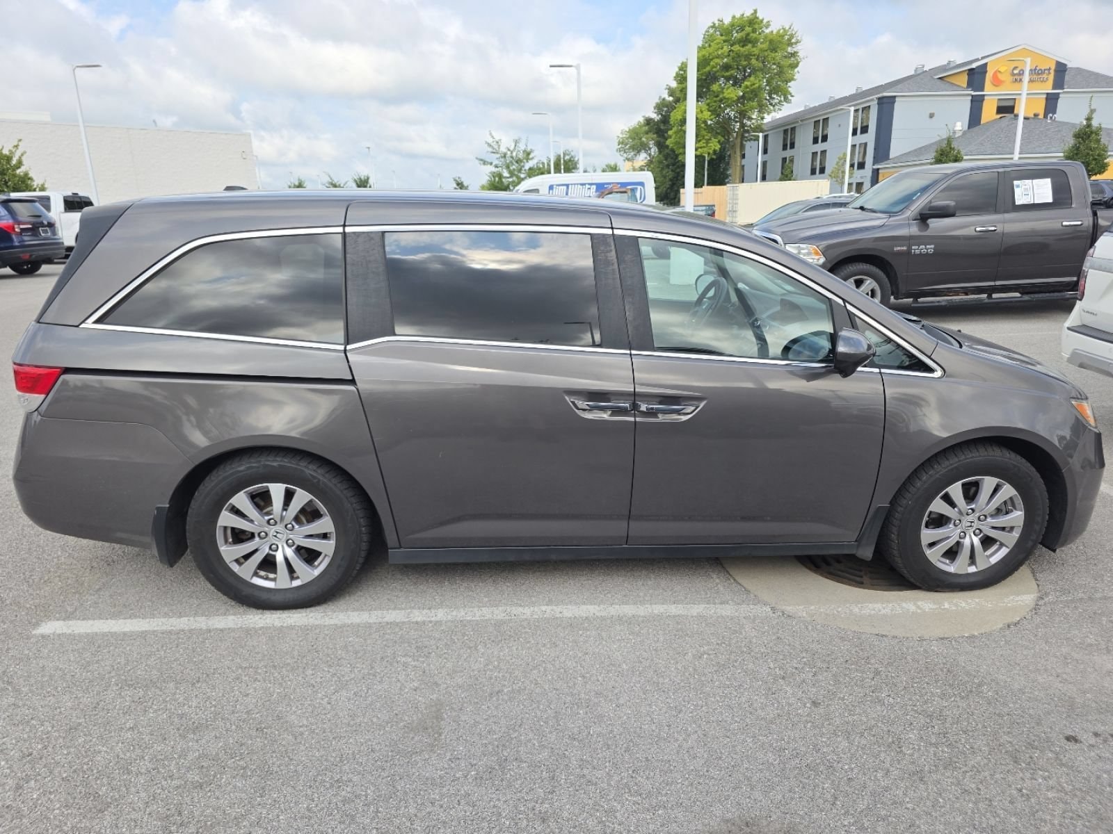 2016 Honda Odyssey SE - Photo 8