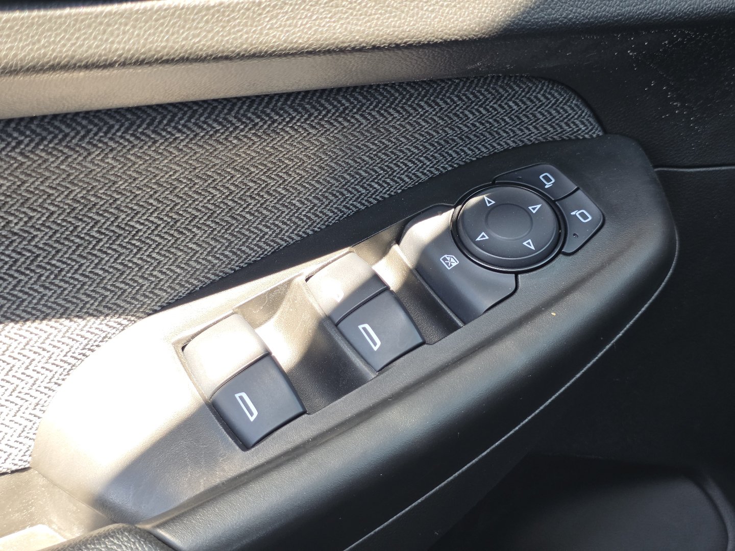 2023 Chevrolet TrailBlazer LS - Photo 24
