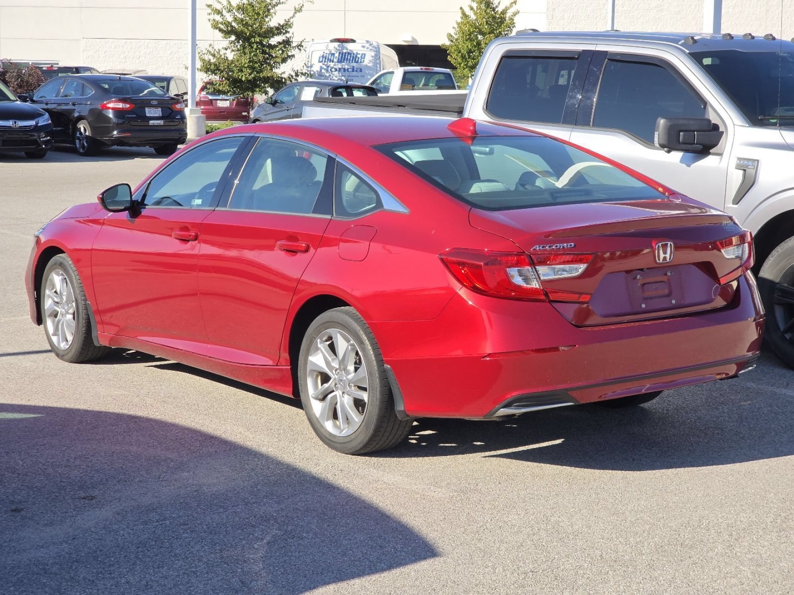 2020 Honda Accord LX - Photo 6
