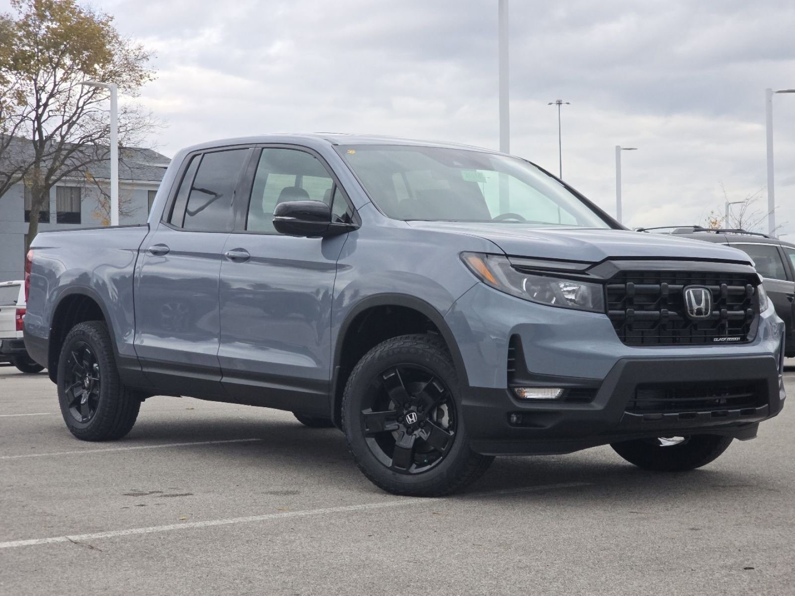 2026 Honda Ridgeline Black Edition photo 2