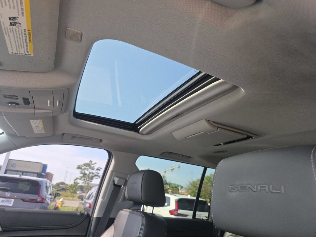 Used 2020 GMC Yukon XL Denali SUV