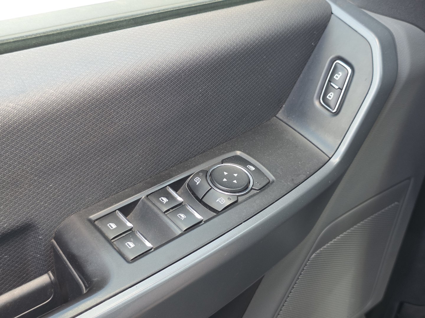2023 Ford F-150 XLT - Photo 25