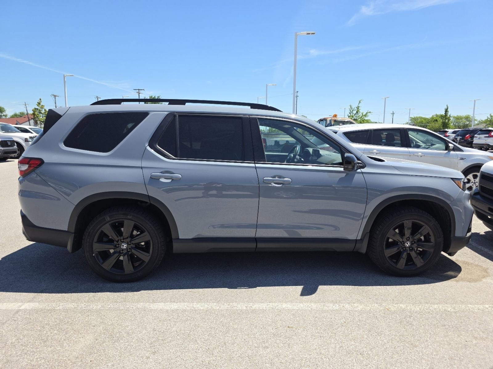 2025 Honda Pilot Black Edition - Photo 7
