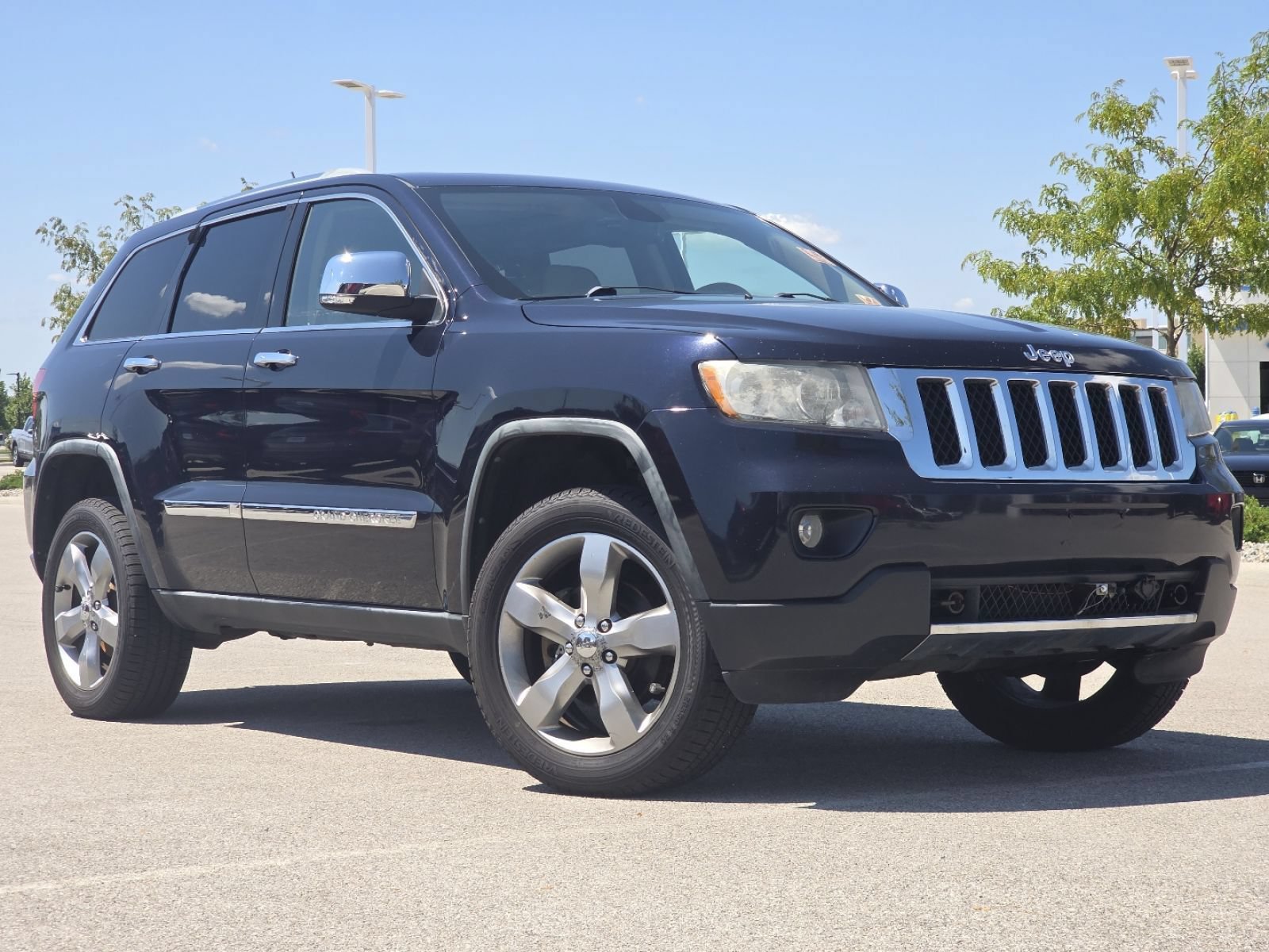 Used 2011 Jeep Grand Cherokee Overland with VIN 1J4RR6GG6BC590817 for sale in Maumee, OH