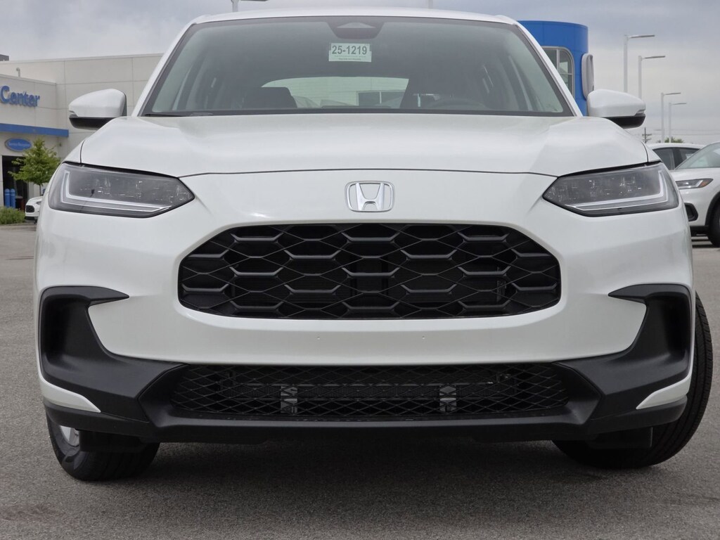 2025 Honda HR-V LX photo 2