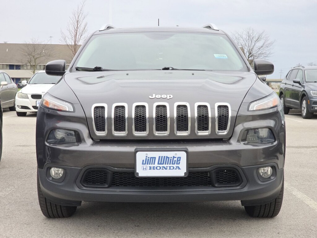 Used 2018 Jeep Cherokee Latitude Plus SUV