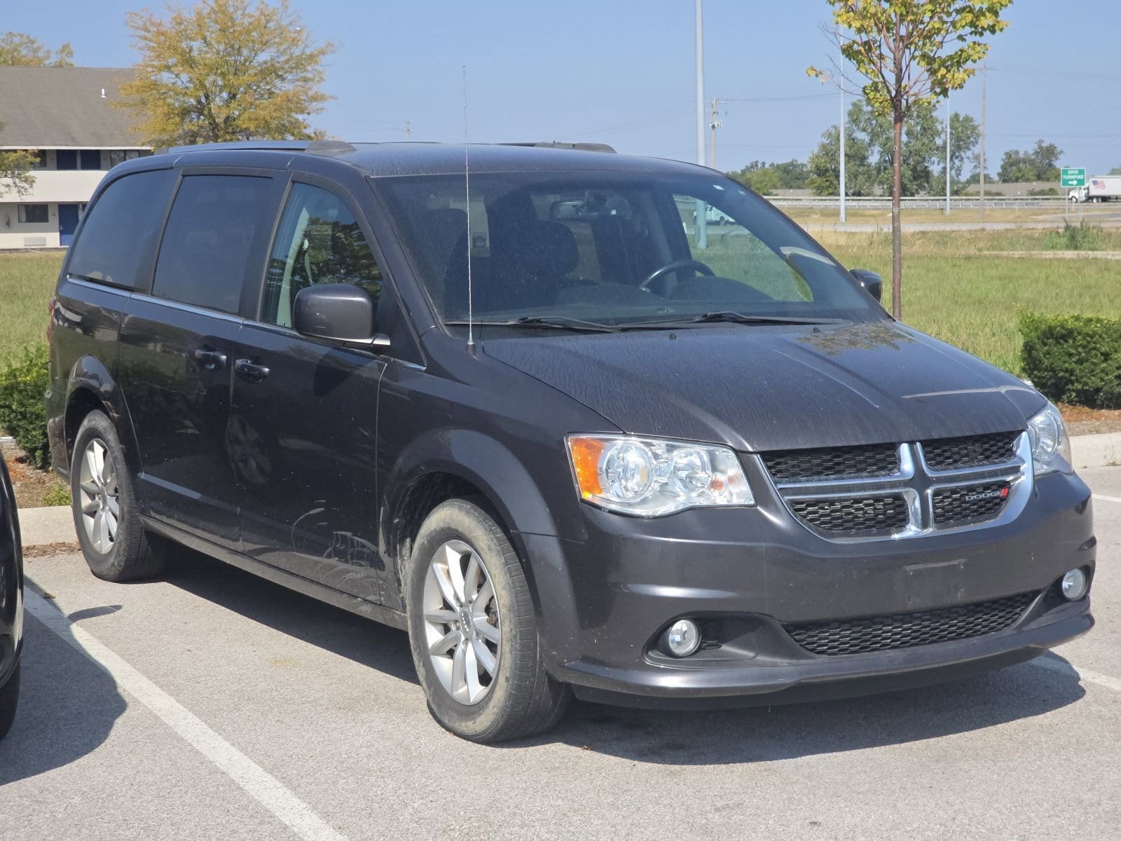 Used 2018 Dodge Grand Caravan SXT with VIN 2C4RDGCG1JR208361 for sale in Maumee, OH