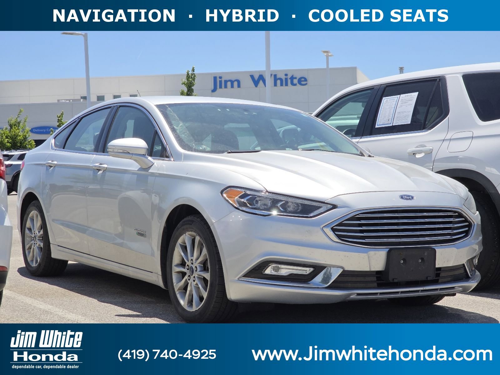 2017 Ford Fusion Plug-In Hybrid Titanium's photo