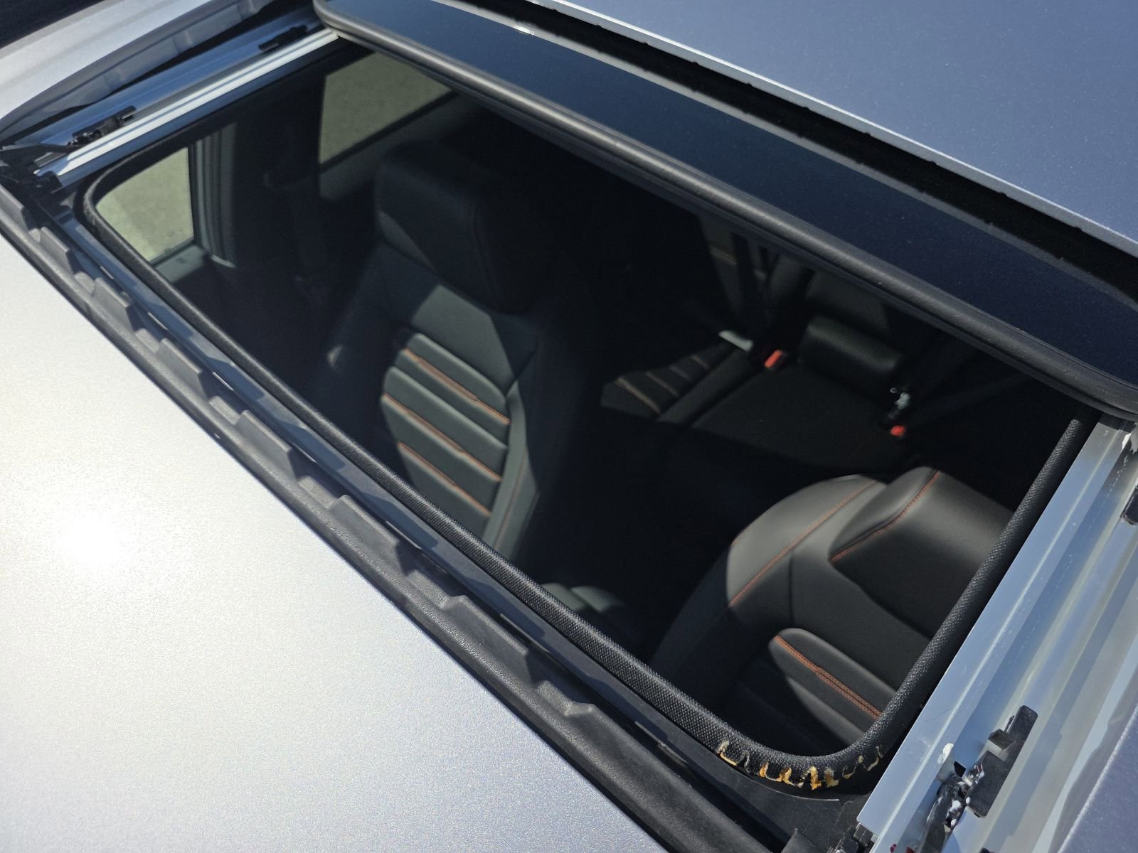 2026 Honda CR-V Hybrid Sport Touring photo 3