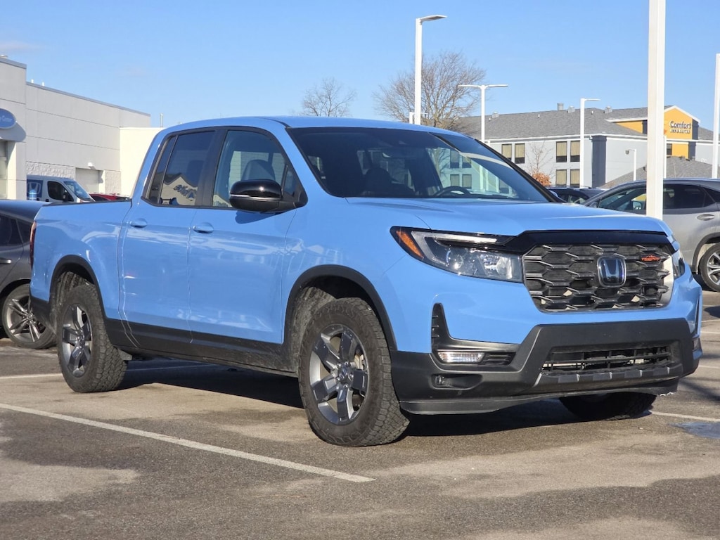 Certified 2025 Honda Ridgeline TrailSport Truck
