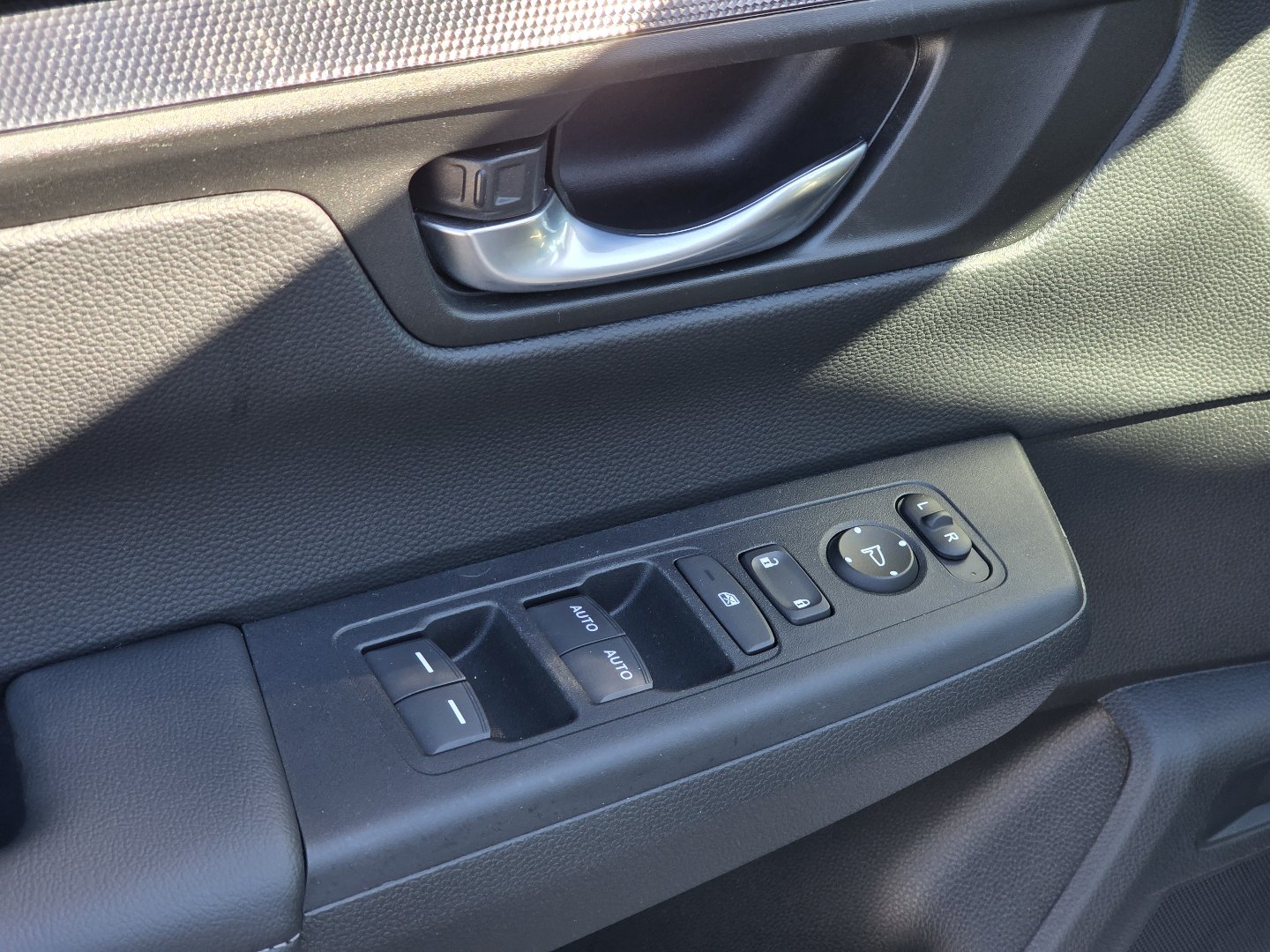 2024 Honda CR-V EX - Photo 25
