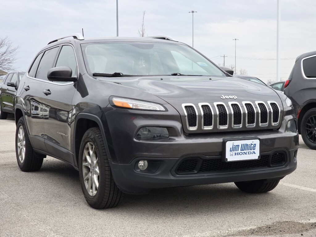 Used 2018 Jeep Cherokee Latitude Plus SUV