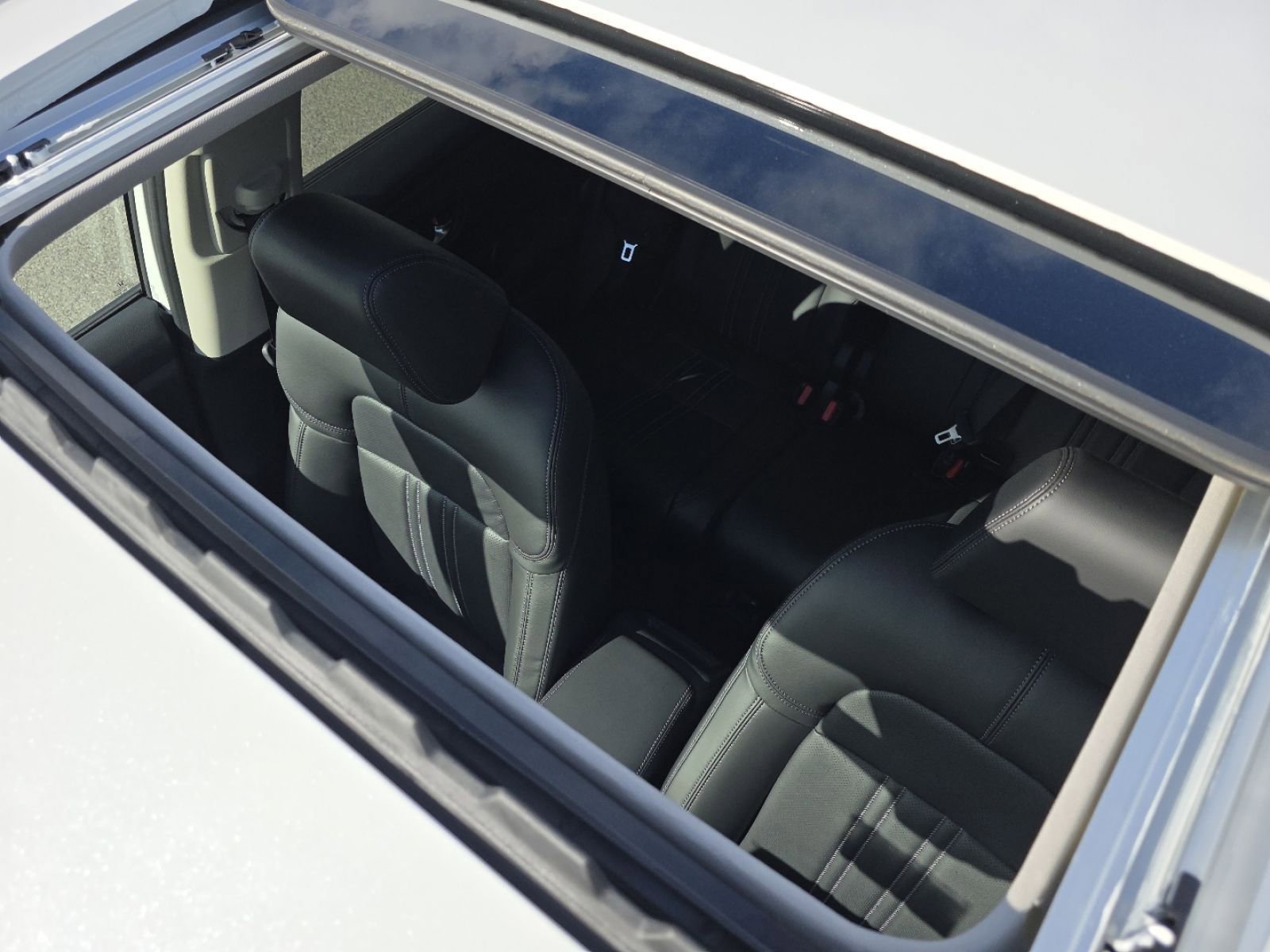 2026 Honda HR-V EX-L photo 2