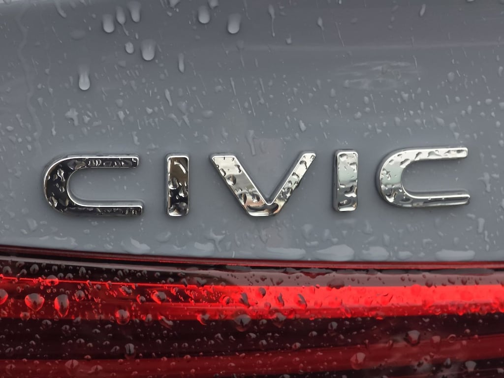 2023 Honda Civic Sport photo 2