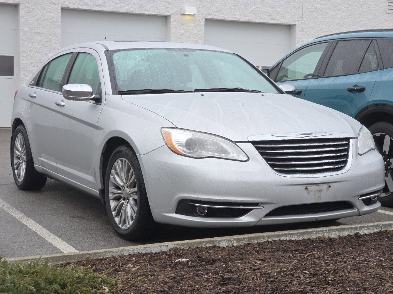 Used 2012 Chrysler 200 Limited with VIN 1C3CCBCG0CN327020 for sale in Maumee, OH