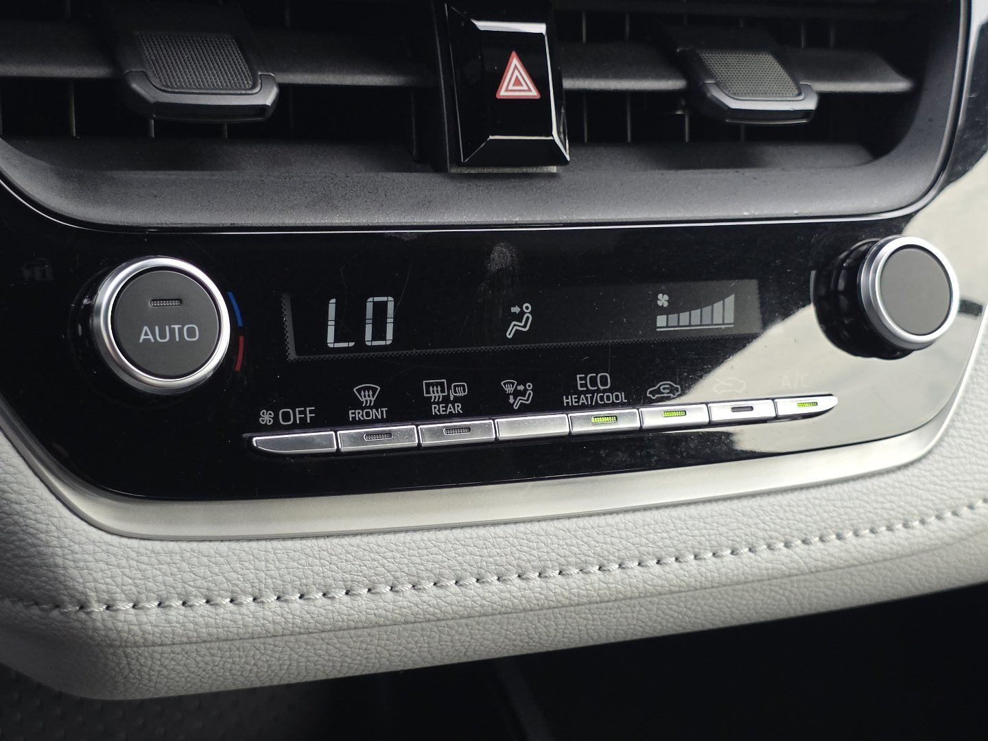 Used 2025 Toyota Corolla Hybrid SE Sedan
