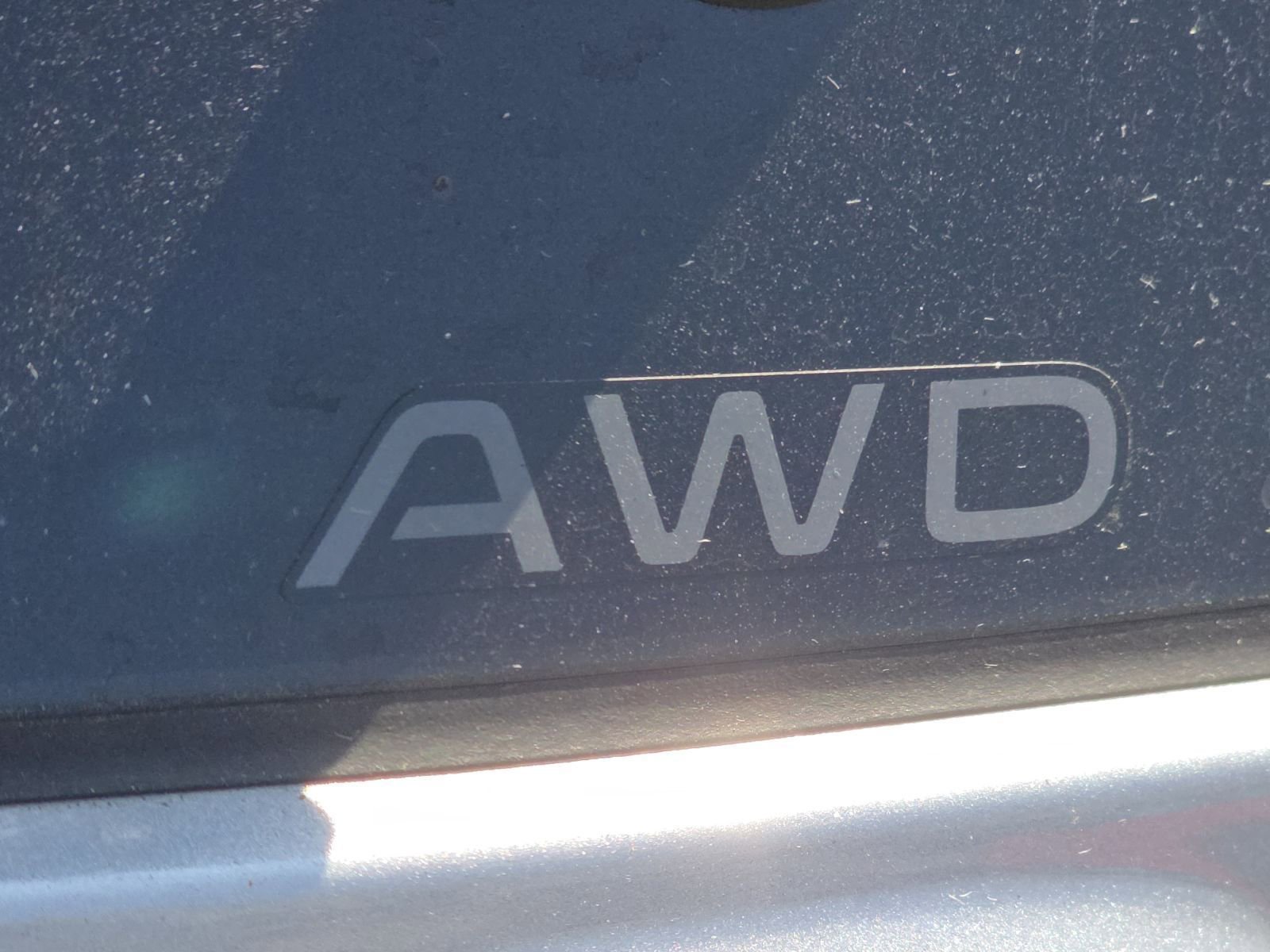 2024 Honda CR-V Hybrid Sport Touring photo 4