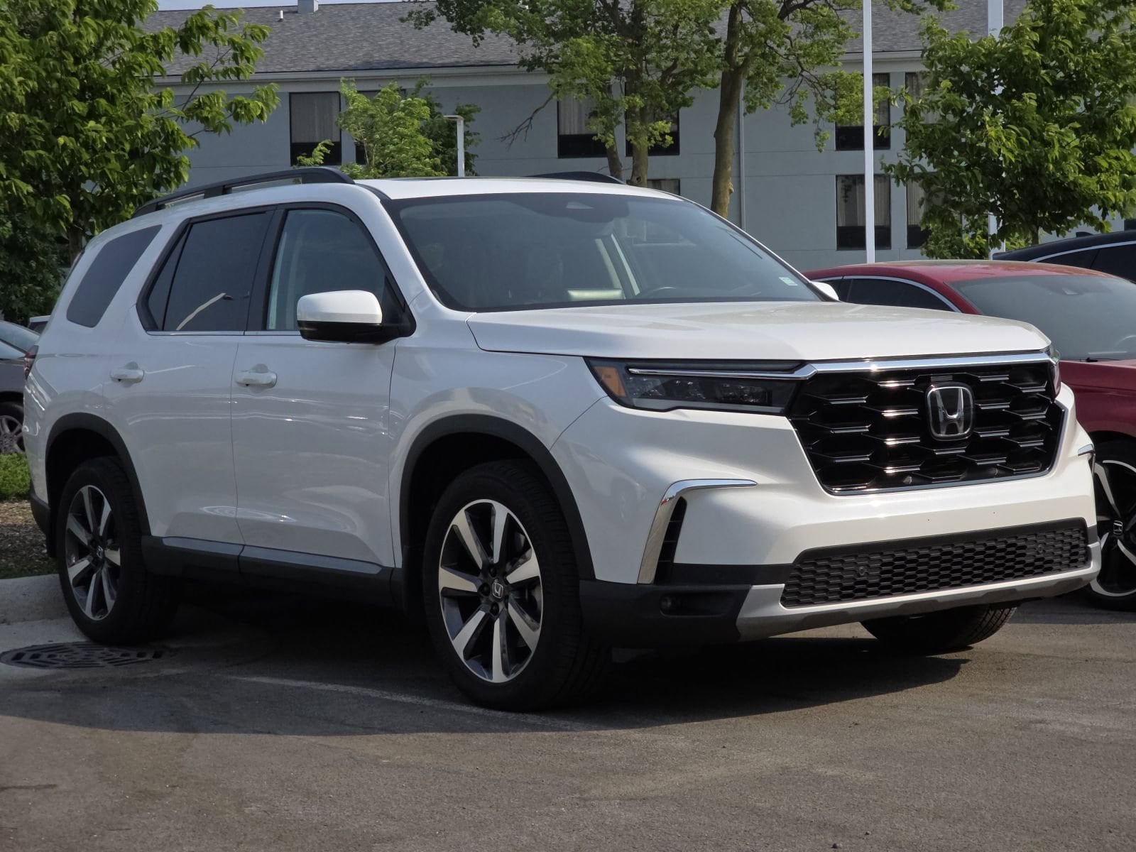 Used 2023 Honda Pilot Touring with VIN 5FNYG1H7XPB010374 for sale in Maumee, OH
