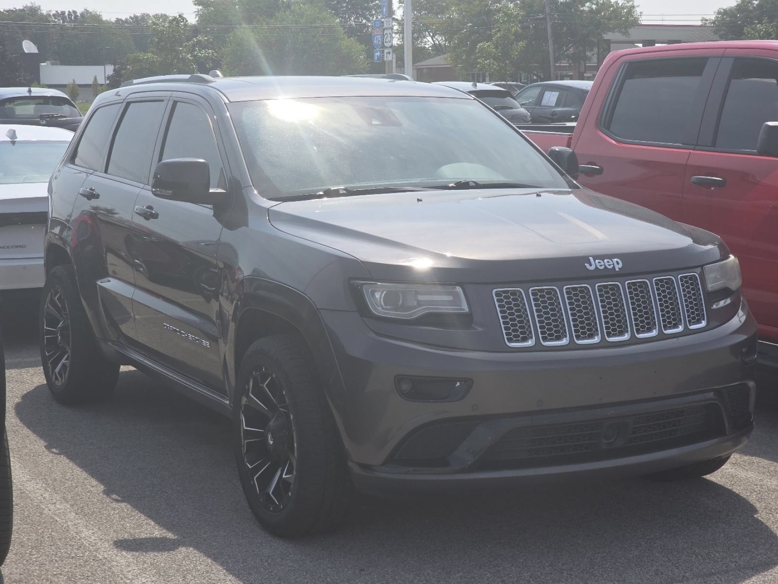 Used 2014 Jeep Grand Cherokee Summit with VIN 1C4RJFJG3EC137586 for sale in Maumee, OH