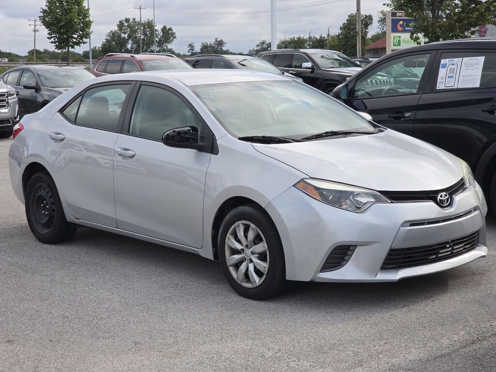 Used 2016 Toyota Corolla LE Sedan