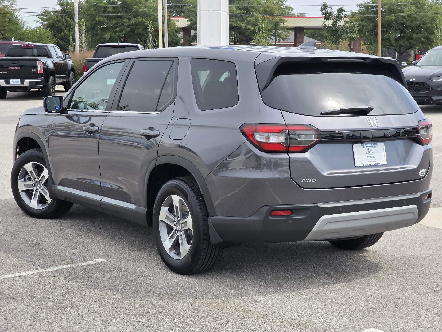2025 Honda Pilot EX-L - Photo 13