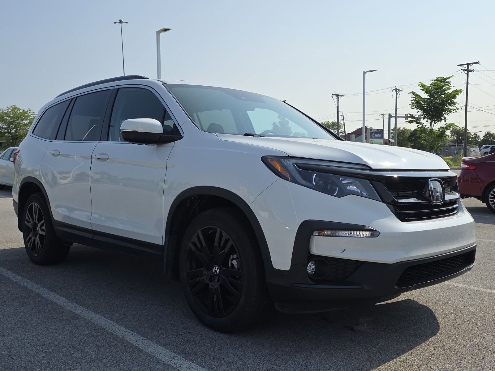 Certified 2022 Honda Pilot SE with VIN 5FNYF6H24NB067302 for sale in Maumee, OH
