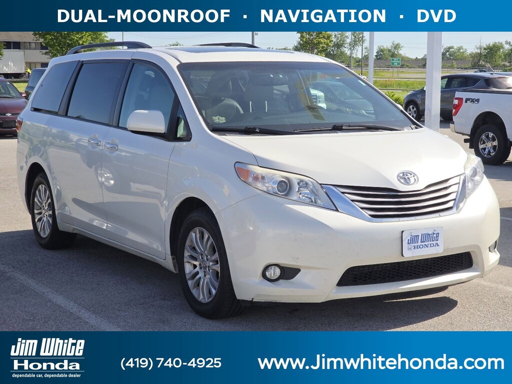 Used 2017 Toyota Sienna XLE Minivan/Van
