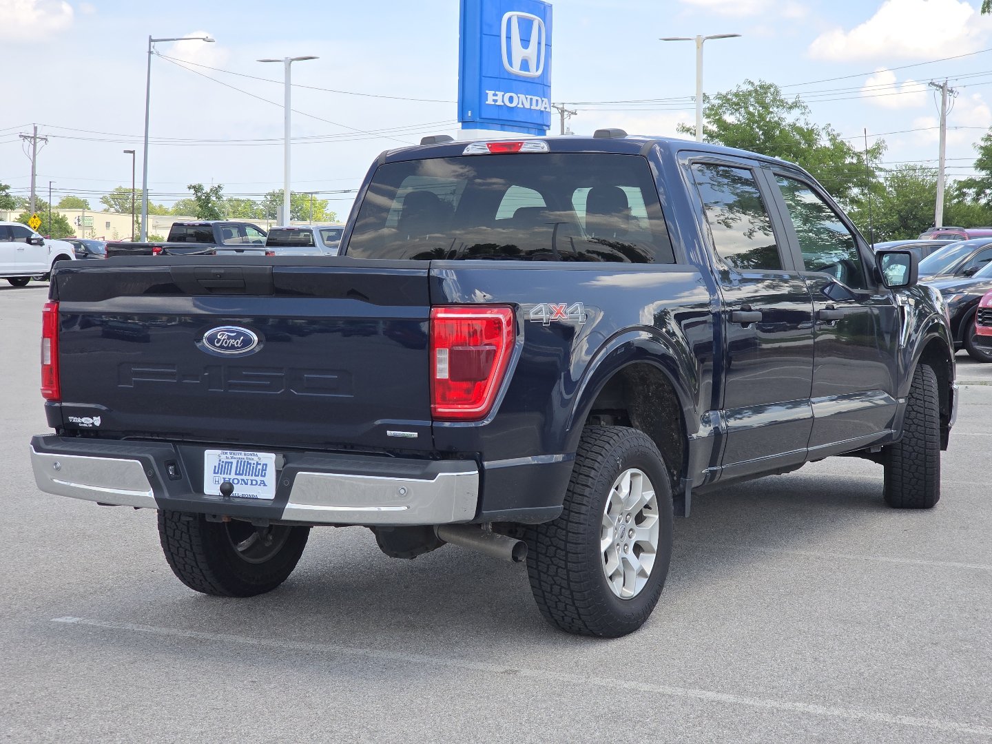 2023 Ford F-150 XLT - Photo 13