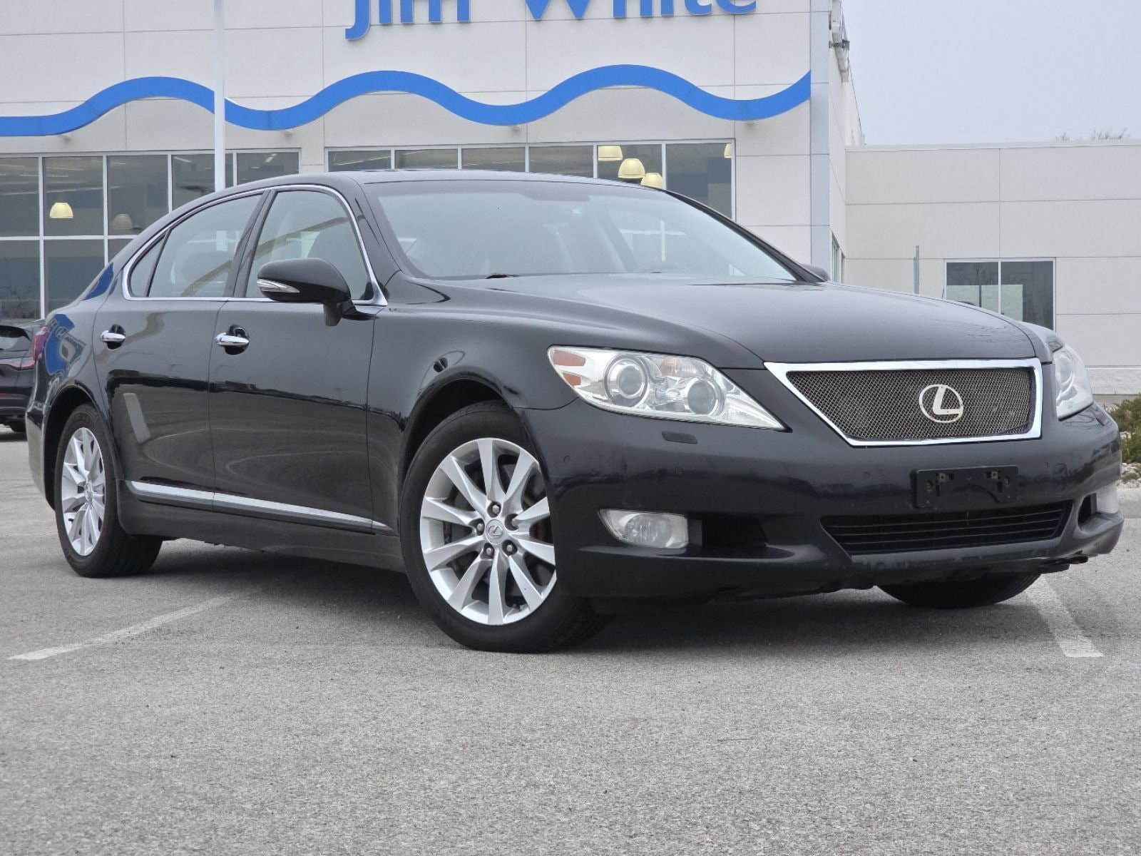 Used 2011 Lexus LS L with VIN JTHDL5EF9B5002918 for sale in Maumee, OH