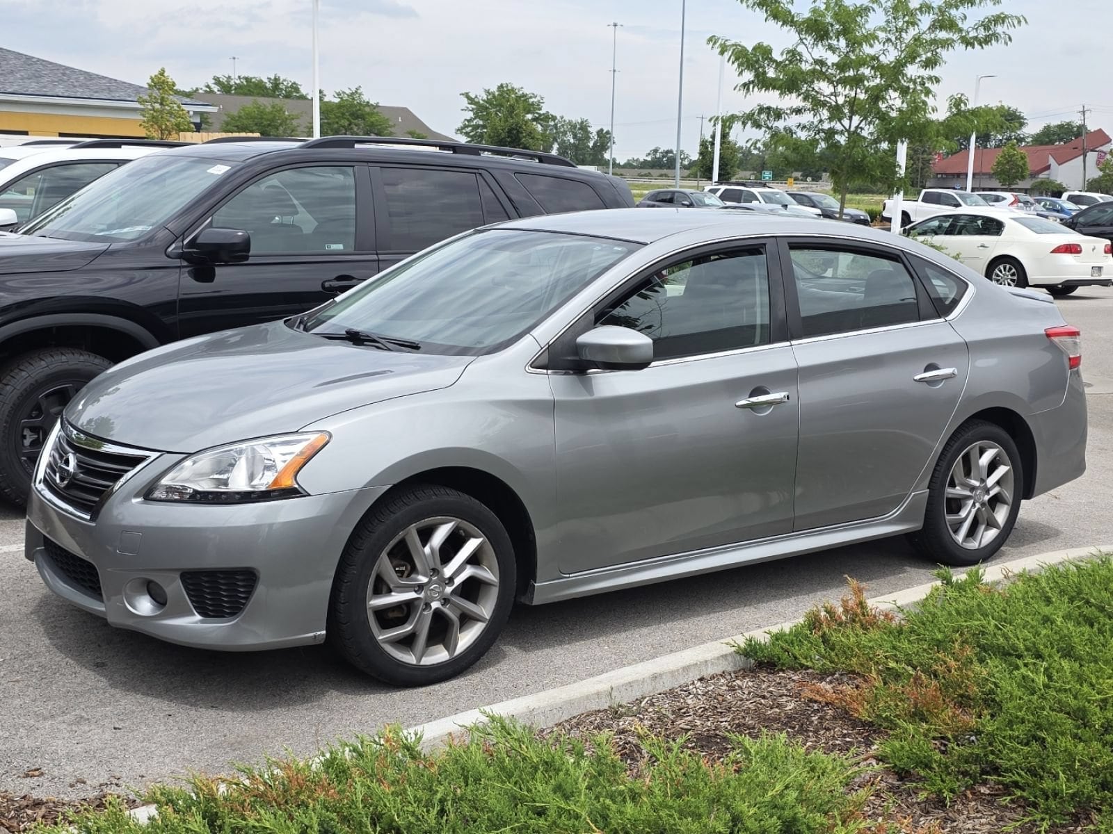 Used 2014 Nissan Sentra SR with VIN 3N1AB7AP1EY250933 for sale in Maumee, OH