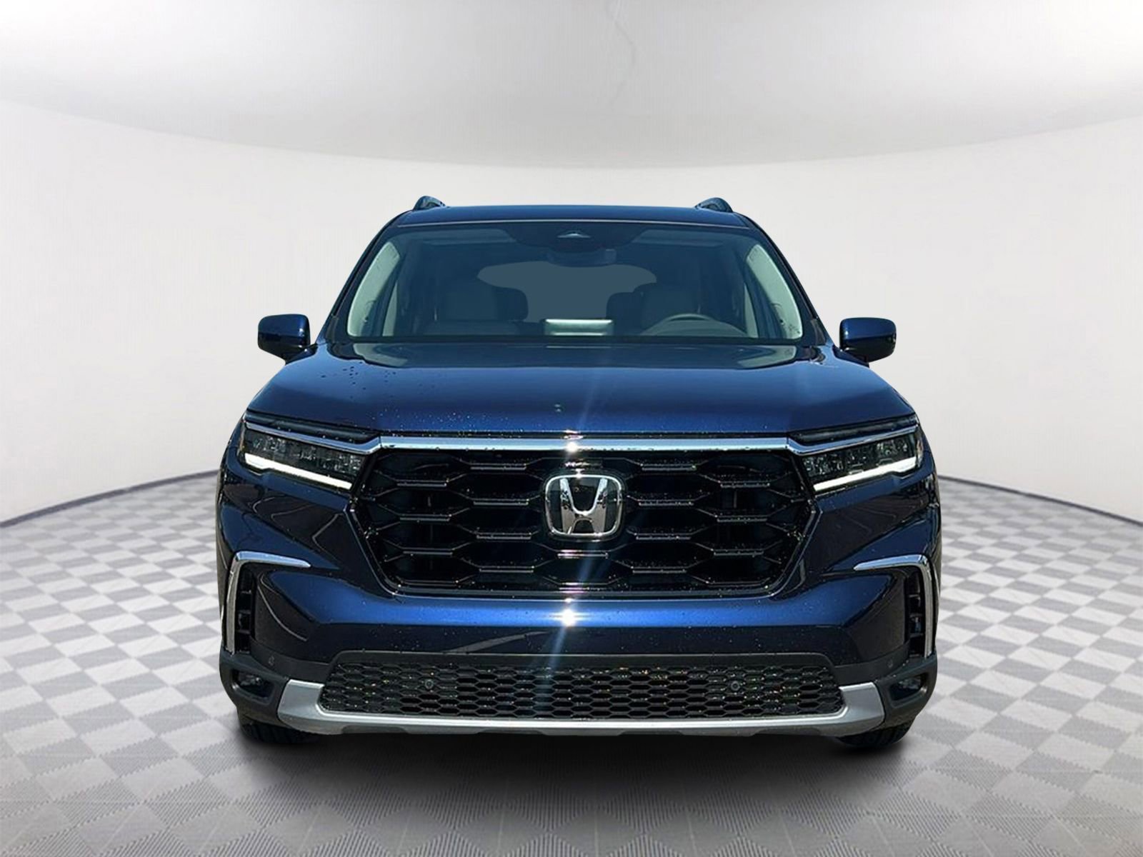 2025 Honda Pilot Touring photo 2