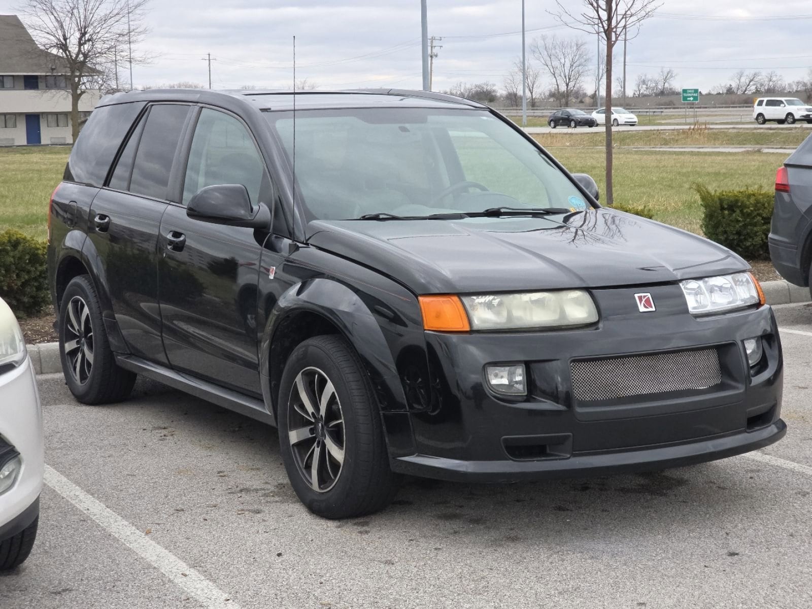Used 2004 Saturn VUE Base with VIN 5GZCZ63464S863804 for sale in Maumee, OH