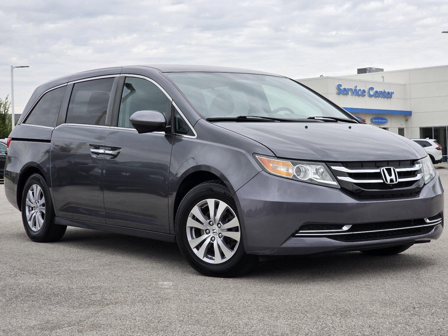 Certified 2016 Honda Odyssey SE with VIN 5FNRL5H37GB052344 for sale in Maumee, OH