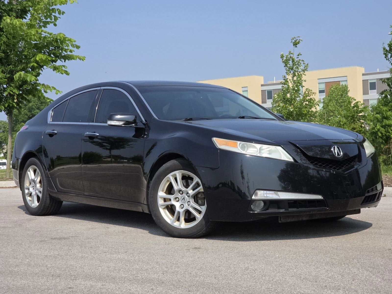 Used 2009 Acura TL Technology Package with VIN 19UUA86539A009249 for sale in Maumee, OH